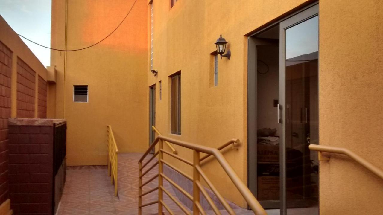 Отель Casa Huespedes Angoba Арика Экстерьер фото