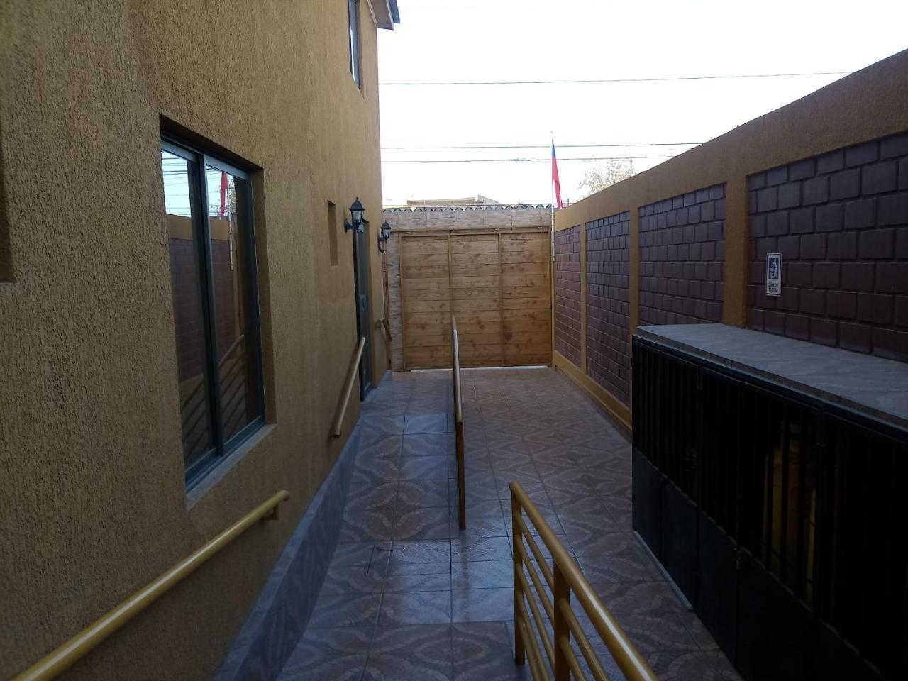 Отель Casa Huespedes Angoba Арика Экстерьер фото